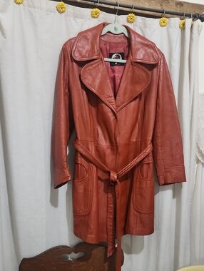 Women's Rust Leather Trench Coat with Belt A Vintage Gem